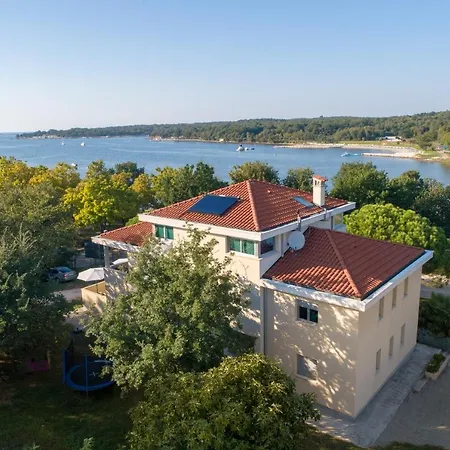 Rea Apartment Funtana