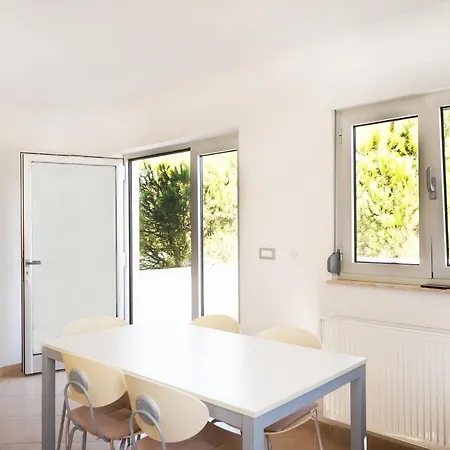 Rea Apartment *